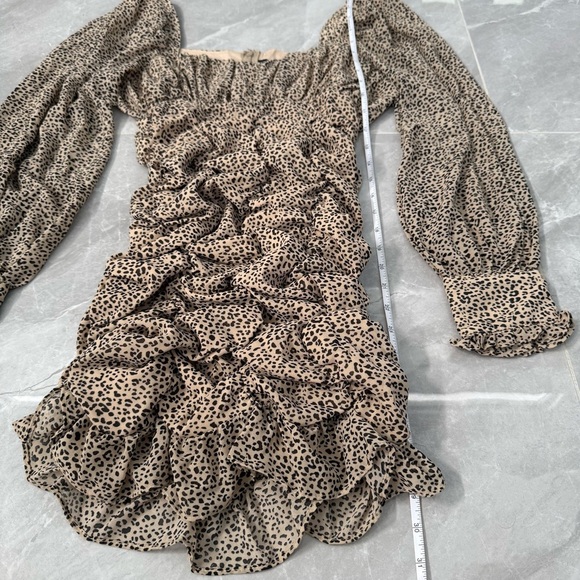 Women’s HYFVE Leopard Print Ruched Long Sleeve Dress Medium - Picture 16 of 16